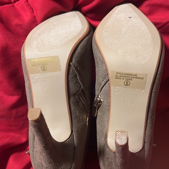 Booties - Picture 4 of 5